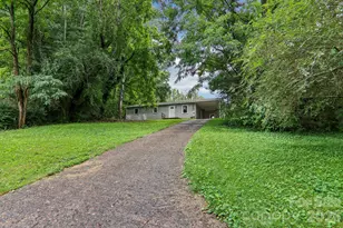 24 Bryson St, Waynesville, NC 28786 - Photo 4