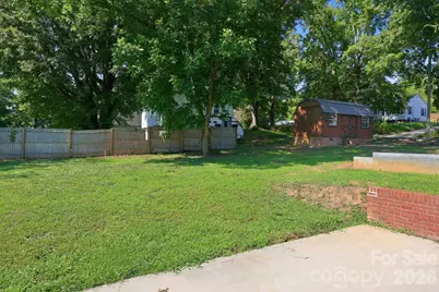 1300 Montgomery Avenue, Albemarle, NC 28001 - Photo 4