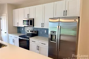 525 N Linwood Ave, Charlotte, NC 28216 - Photo 10
