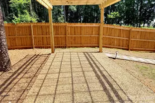 525 N Linwood Ave, Charlotte, NC 28216 - Photo 36