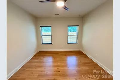 525 N Linwood Avenue, Charlotte, NC 28216 - Photo 16