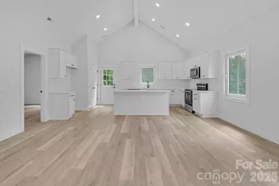 504 N Pine Street, Cherryville, NC 28021 - Photo 8