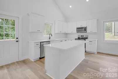 504 N Pine Street, Cherryville, NC 28021 - Photo 6