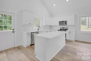 504 N Pine St, Cherryville, NC 28021 - Photo 6