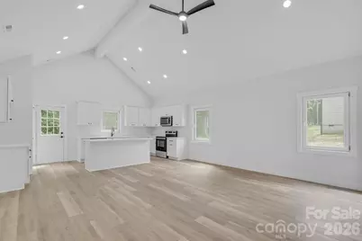 504 N Pine Street, Cherryville, NC 28021 - Photo 4