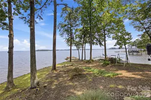 8247 Luckey Point Rd, Denver, NC 28037 - Photo 14
