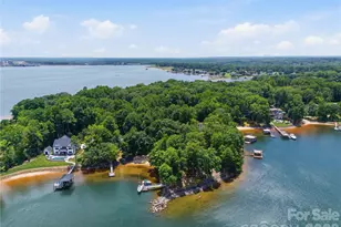 8247 Luckey Point Rd, Denver, NC 28037 - Photo 2