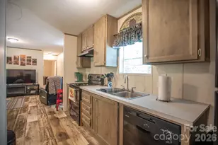 1066 Pisgah Dr, Canton, NC 28716 - Photo 14