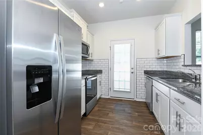 6005 Guildford Hill Lane, Charlotte, NC 28215 - Photo 10