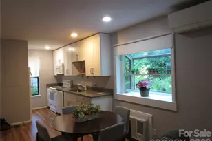 6 Woodlands Dr, Black Mountain, NC 28711 - Photo 8
