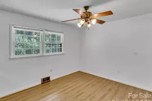 70 Iris Ln, Canton, NC 28716 - Photo 8