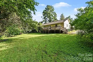 2726 Meadowcliff Dr, Charlotte, NC 28215 - Photo 18