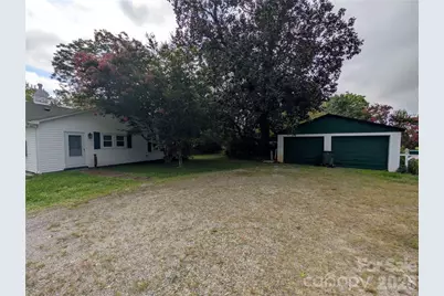 661 Central Street, Hudson, NC 28638 - Photo 2
