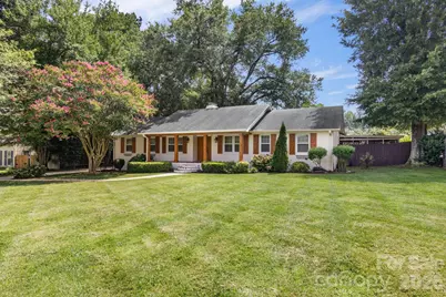 7030 Delta Lake Drive, Charlotte, NC 28215 - Photo 2