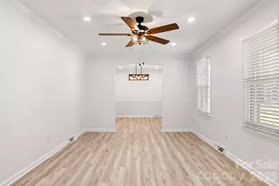7030 Delta Lake Drive, Charlotte, NC 28215 - Photo 6