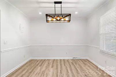 7030 Delta Lake Drive, Charlotte, NC 28215 - Photo 8