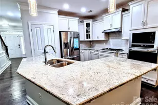8207 Shady Pond Dr, Charlotte, NC 28227 - Photo 10