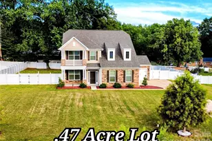8207 Shady Pond Dr, Charlotte, NC 28227 - Photo 2