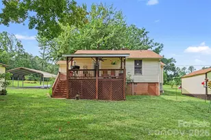 3748 Camp Stewart Rd, Charlotte, NC 28215 - Photo 22