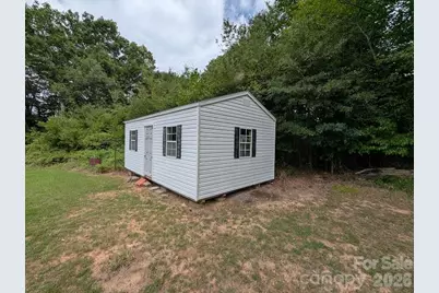 4835 Salisbury Street, Hickory, NC 28601 - Photo 6