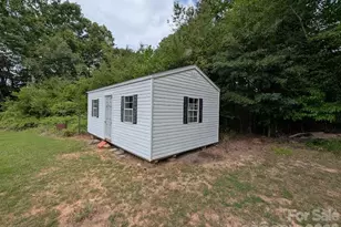 4835 Salisbury St, Hickory, NC 28601 - Photo 6
