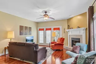 3311 Sandy Dr, Hendersonville, NC 28792 - Photo 2