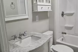 1729 Lakeview Dr, Statesville, NC 28677 - Photo 16