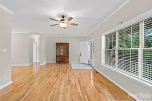 1470 Bear Creek Rd, Bakersville, NC 28705 - Photo 4