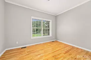 1470 Bear Creek Rd, Bakersville, NC 28705 - Photo 16