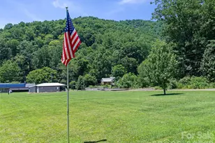 1470 Bear Creek Rd, Bakersville, NC 28705 - Photo 30