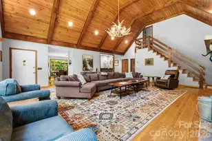 126 Rock Ledge Ln, Sugar Mountain, NC 28604 - Photo 10