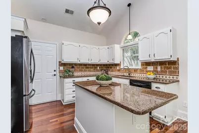 7024 Passeres Court, Charlotte, NC 28215 - Photo 12