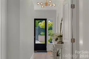 10 Springdale Rd, Asheville, NC 28805 - Photo 2