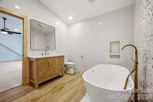 17 Northside Dr, Asheville, NC 28804 - Photo 32