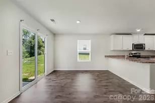 336 Frank Burns Wy, Kings Mountain, NC 28086 - Photo 4