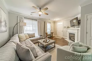 419 Hurston Circle, Charlotte, NC 28208 - Photo 4