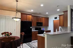 6111 Maple Leaf Ave, Harrisburg, NC 28075 - Photo 6