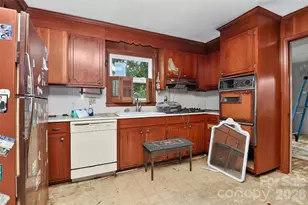 3234 Gardner Park Dr, Gastonia, NC 28054 - Photo 18
