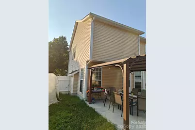 9026 Shenington Place, Charlotte, NC 28216 - Photo 2