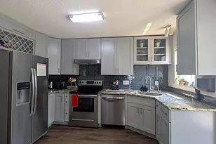 9026 Shenington Pl, Charlotte, NC 28216 - Photo 16