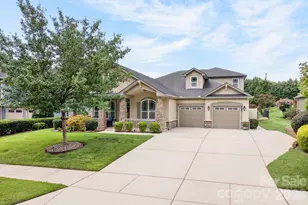 2044 Middleton Farm Dr, Belmont, NC 28012 - Photo 2