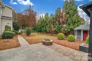 1210 Mendenhall Ct, Charlotte, NC 28211 - Photo 36