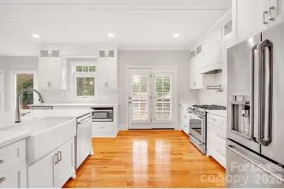 1210 Mendenhall Court, Charlotte, NC 28211 - Photo 4