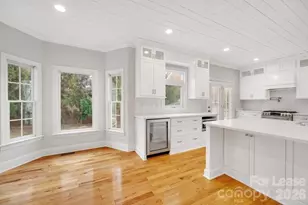 1210 Mendenhall Ct, Charlotte, NC 28211 - Photo 6