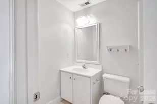 1210 Mendenhall Ct, Charlotte, NC 28211 - Photo 28