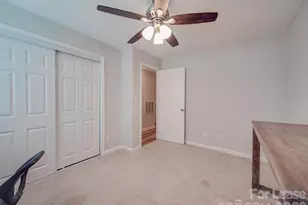 1052 Churchill Downs Ct, Charlotte, NC 28211 - Photo 20
