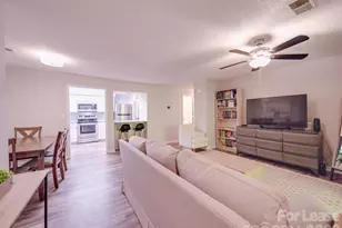 1052 Churchill Downs Ct, Charlotte, NC 28211 - Photo 36