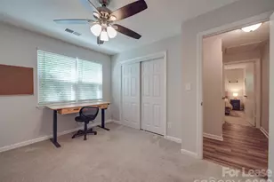 1052 Churchill Downs Ct, Charlotte, NC 28211 - Photo 18