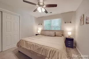 1052 Churchill Downs Ct, Charlotte, NC 28211 - Photo 22