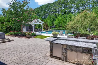 5110 Harwich Circle, Matthews, NC 28104 - Photo 18